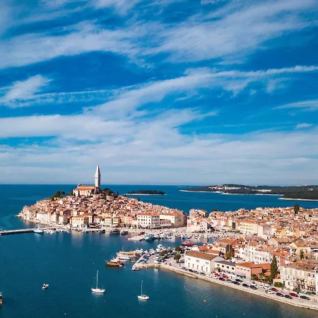 Mihael By Interhome Zminj