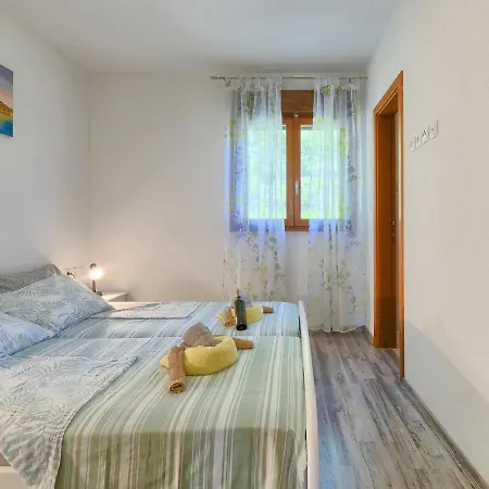 Holiday home Mihael - Roj540 By Interhome