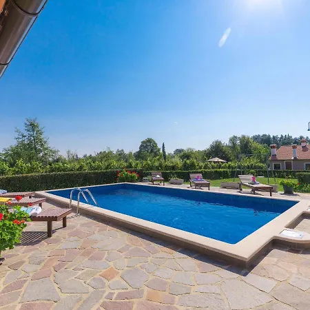 Holiday home Mihael - Roj540 By Interhome